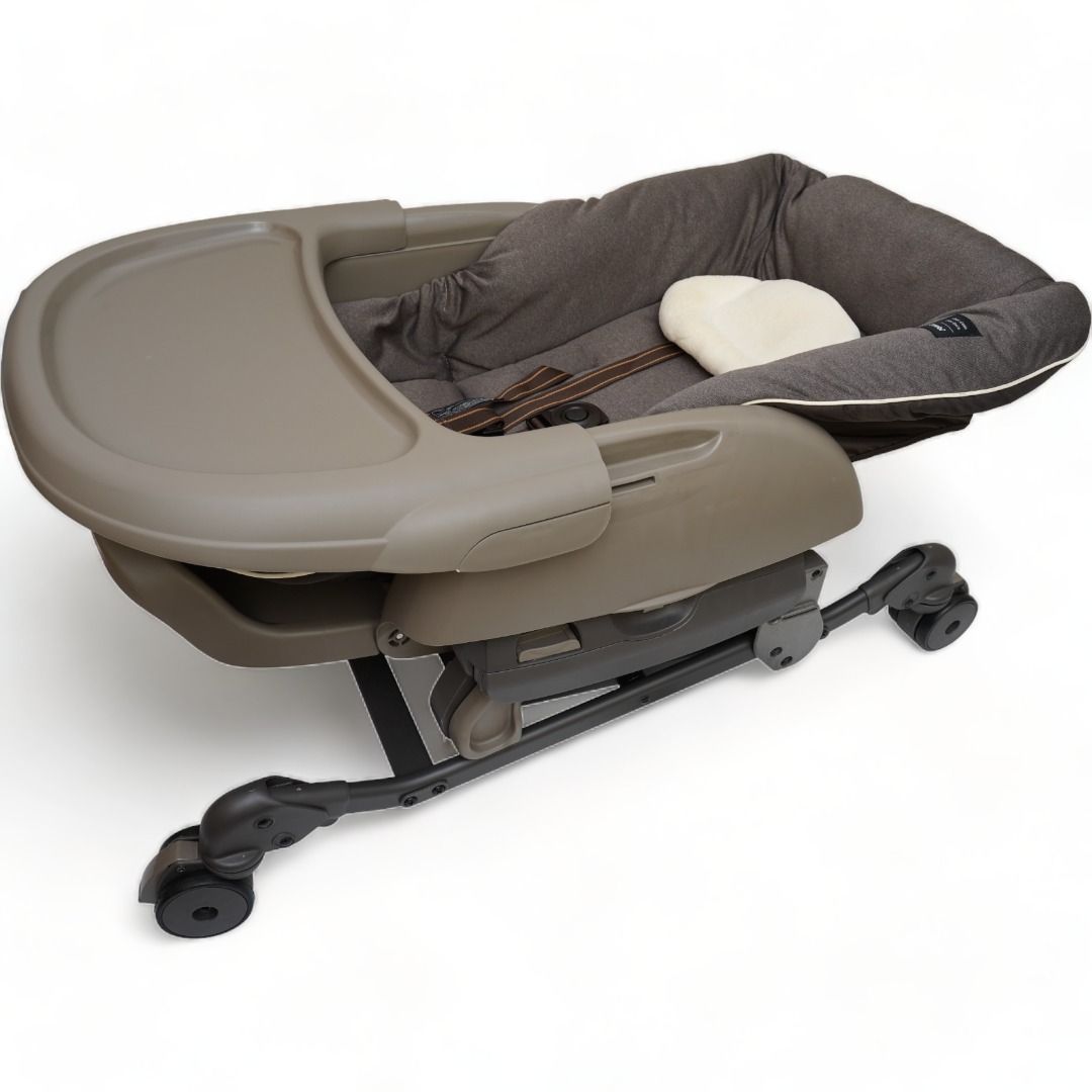 Combi ネムリラオートスウィング ブラウン コンビ ネムリラ オートスウィング ブラウン 極上美品 Combi コンビ