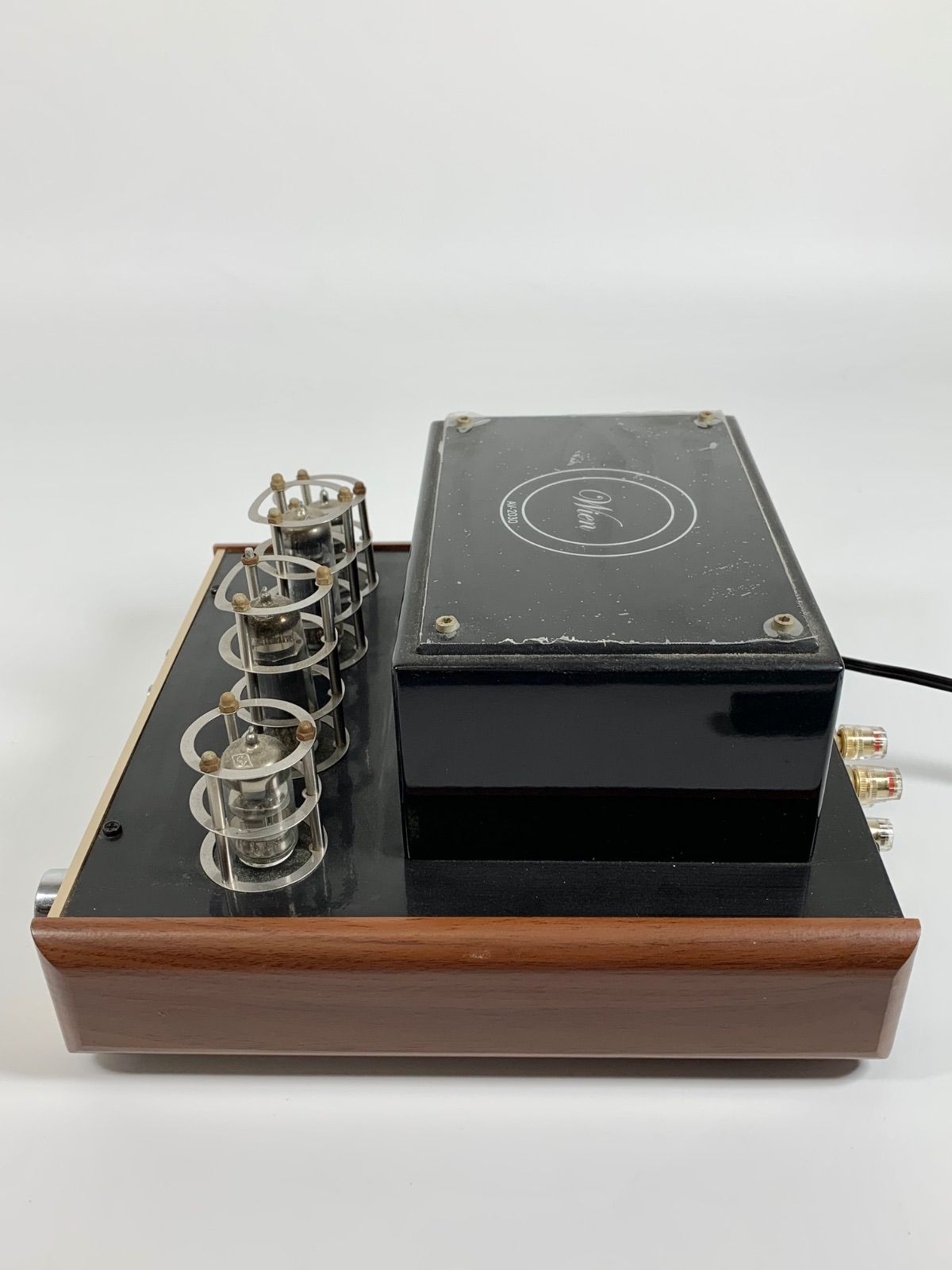 美品 Wien ウィーン 真空管プリメインアンプ AV-2030 A6【通電可】Wien ウィーン 真空管プリメインアンプ AV-2030