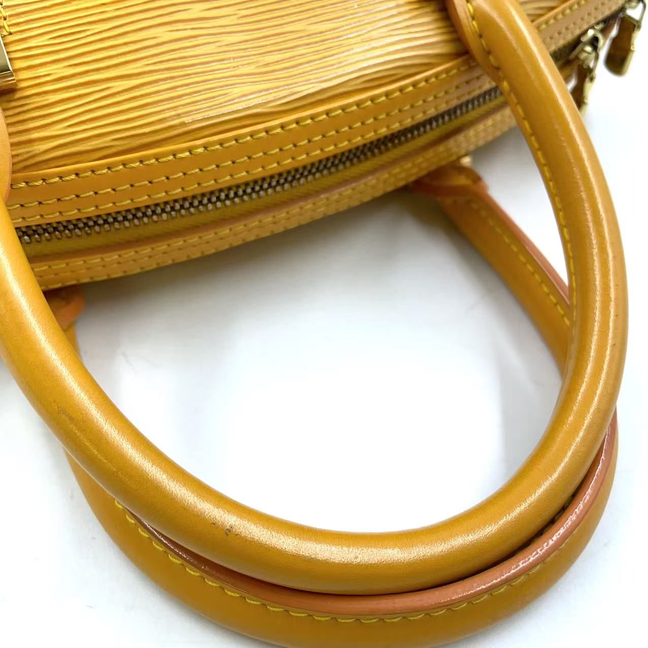 お値下げ　LOUIS VUITTON エピ　ジャスミン　イエロー LOUIS VUITTON ジャスミン エピ エピ タッシリイエロー レザー