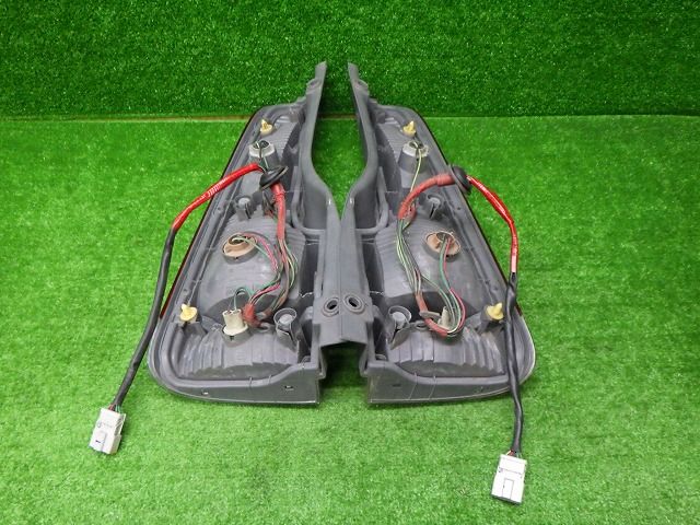Hart 28.5cm スキー靴、スキーブーツ ホンダ JB1/2 ライフ 後期 テールレンズ 左右 4941 250324018