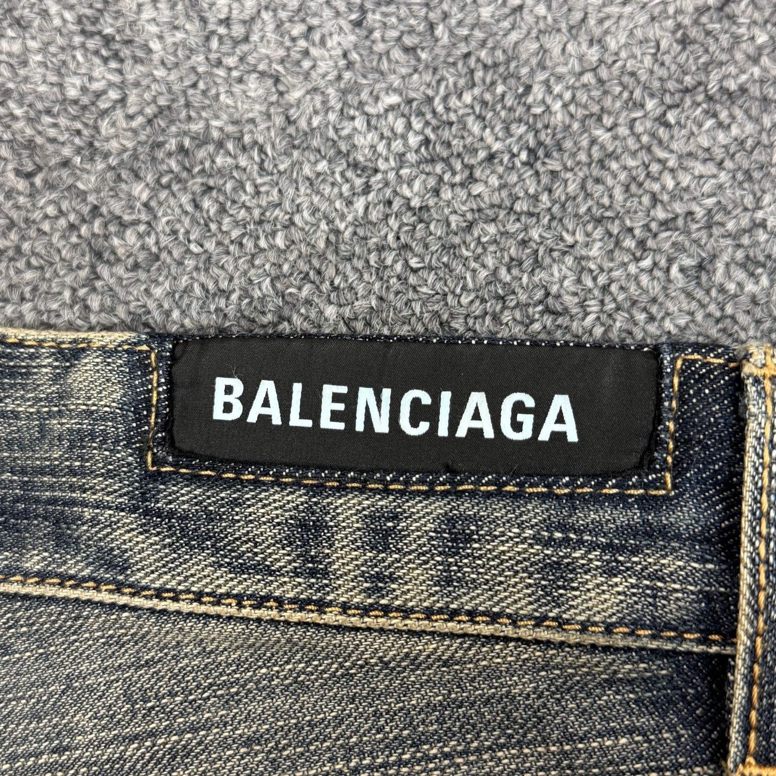 国内正規 BALENCIAGA 23AW ウォッシュド加工バギーデニムパンツ