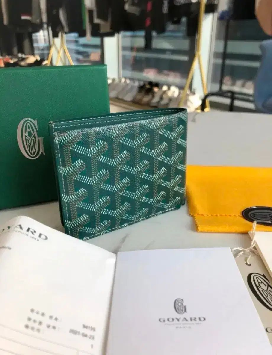 美品 GOYARD ゴヤール ヴィクトワール 二つ折り財布 スペシャル グリーン Goyard(ゴヤール) ゴヤール ヴィクトワール 二つ折り財布