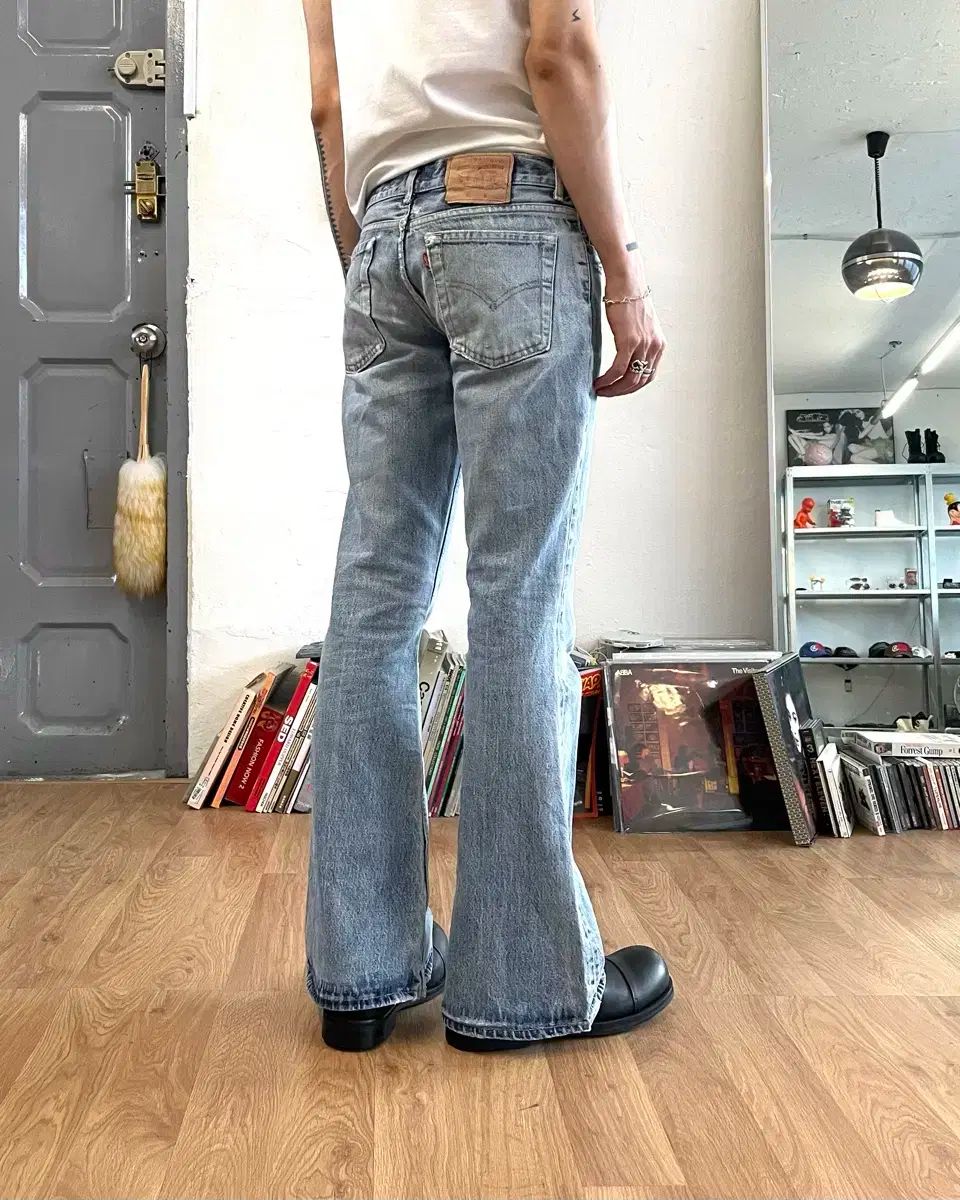 28 LEVI S リーバイス ローライズ フ デニム パンツ