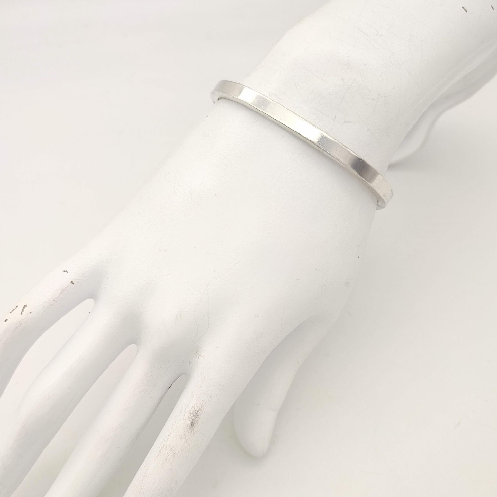 美品】Calvin Klein カルバンクライン CK シルバーバングル 