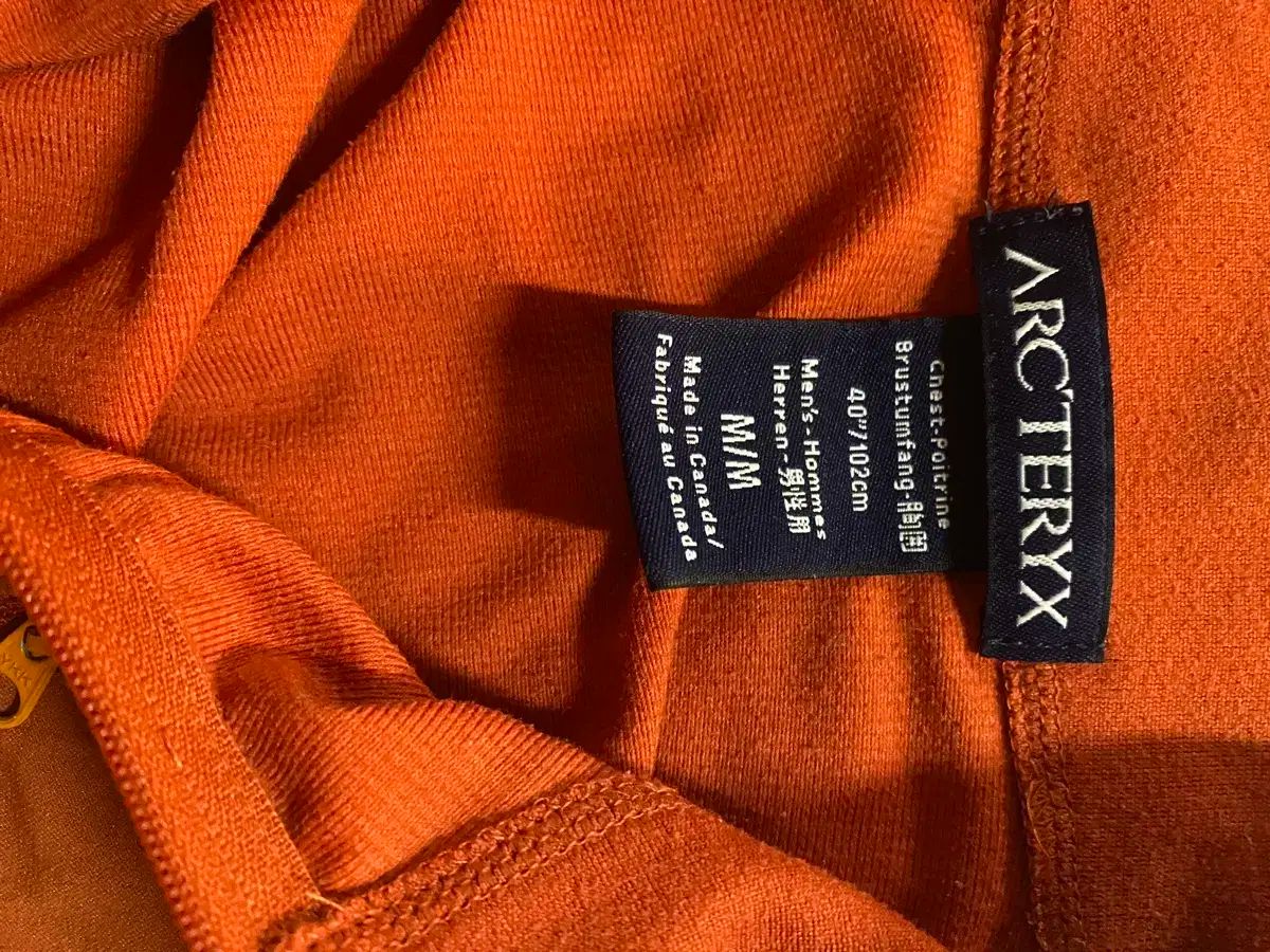 ARC'TERYX 刺繍ロゴ ハーフジップシャツ made in canada ARC'TERYX 刺繍ロゴ ハーフジップシャツ made in canada