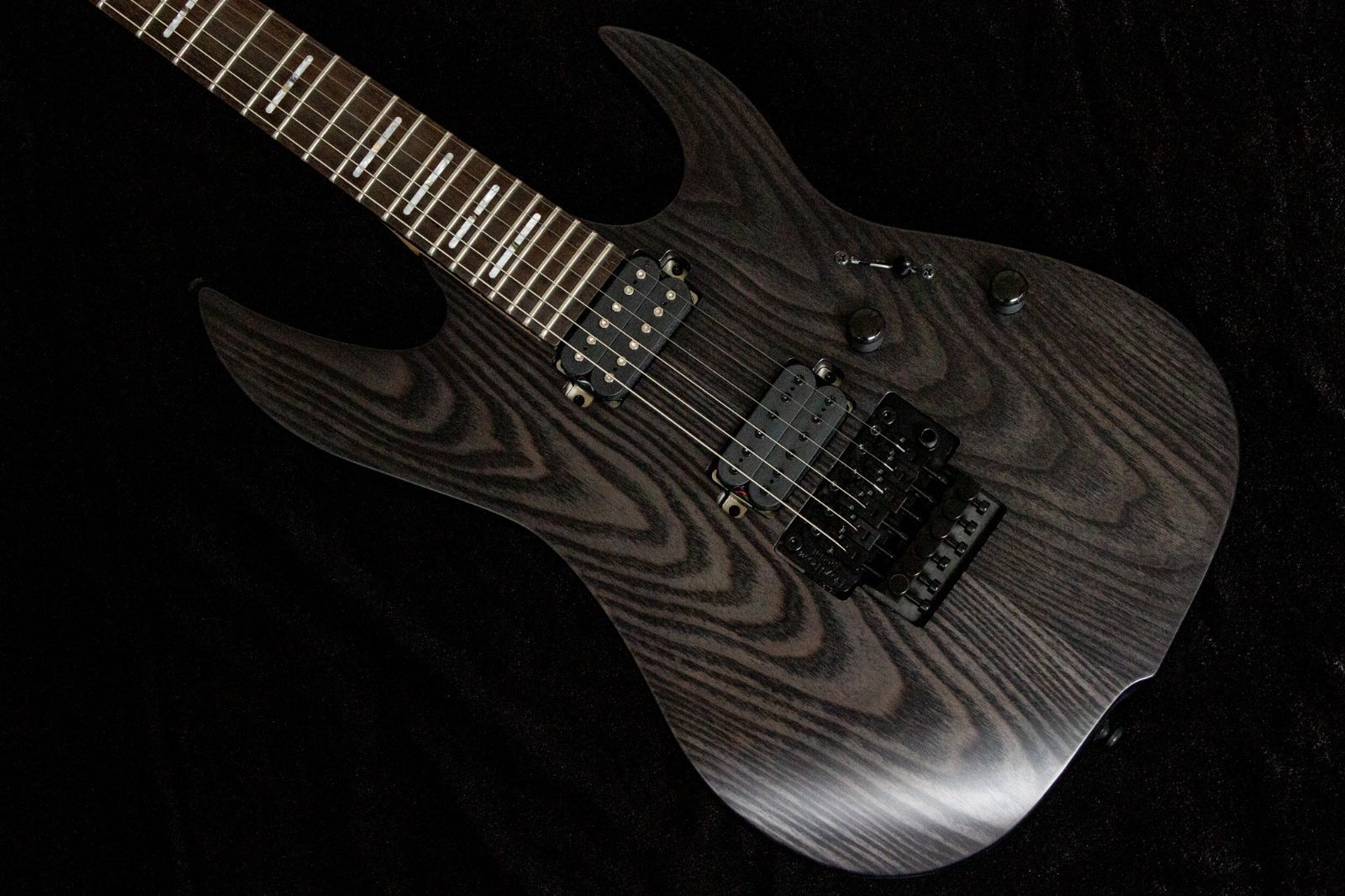 new】Sire / X5 TBK.S #2N24300390 3.83kg【TONIQ横浜】 - メルカリ