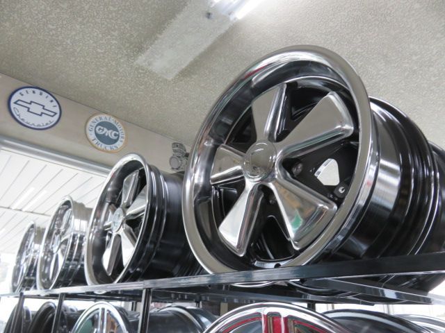 新品 ポルシェアロイ FUCHS 15X7J 5H 114.3 +25 4本 ハンドポリッシュ