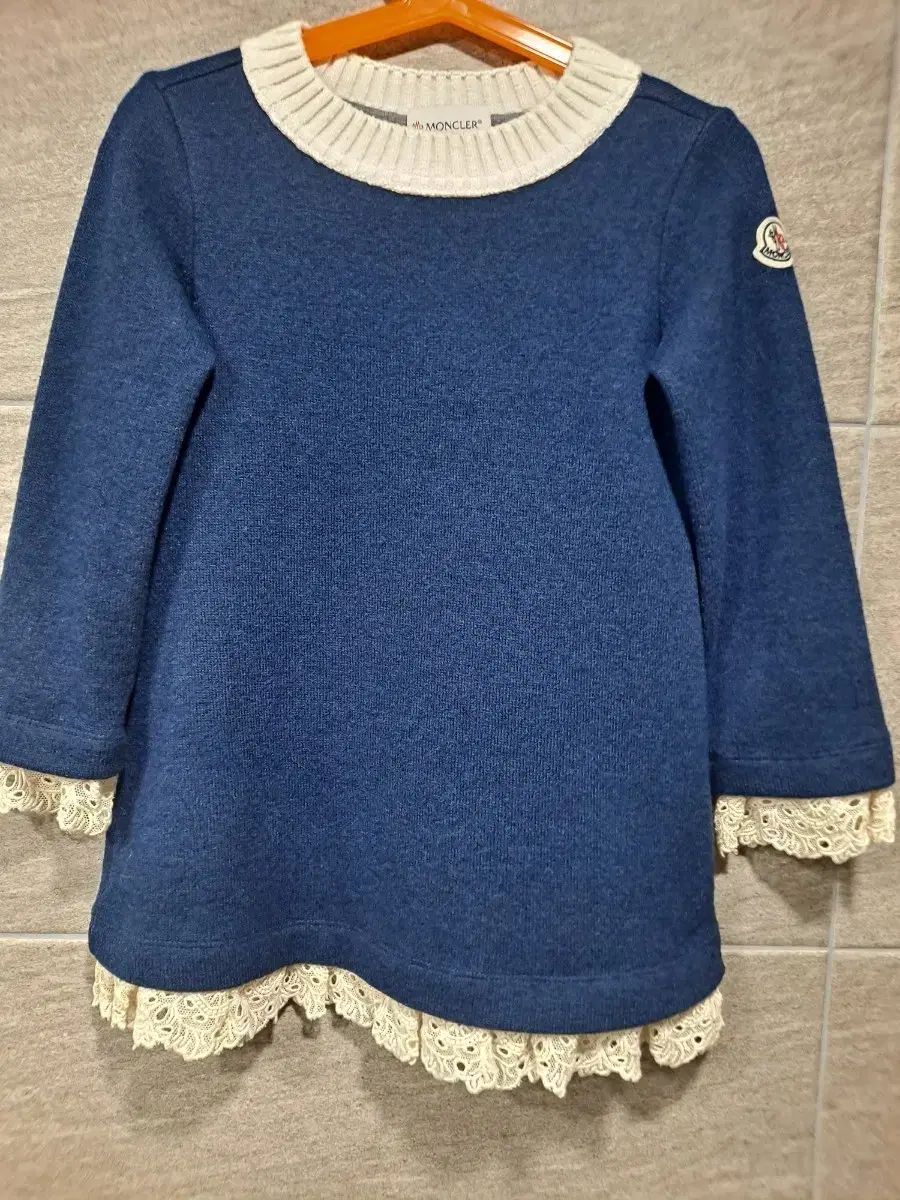 モンクレール ブルー レース POINT ニットㅡ正規品