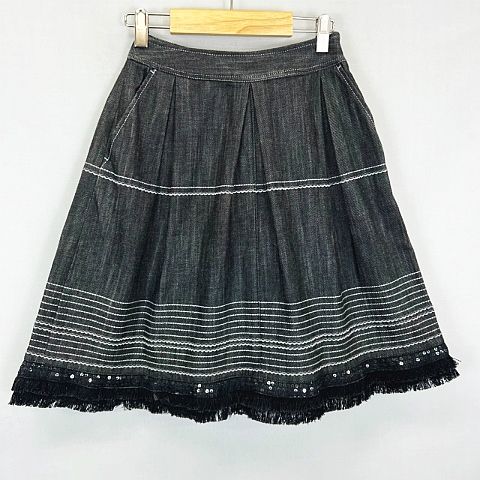 トゥービーシック TO BE CHIC スパンコール フリンジ 刺繍 タック入り 