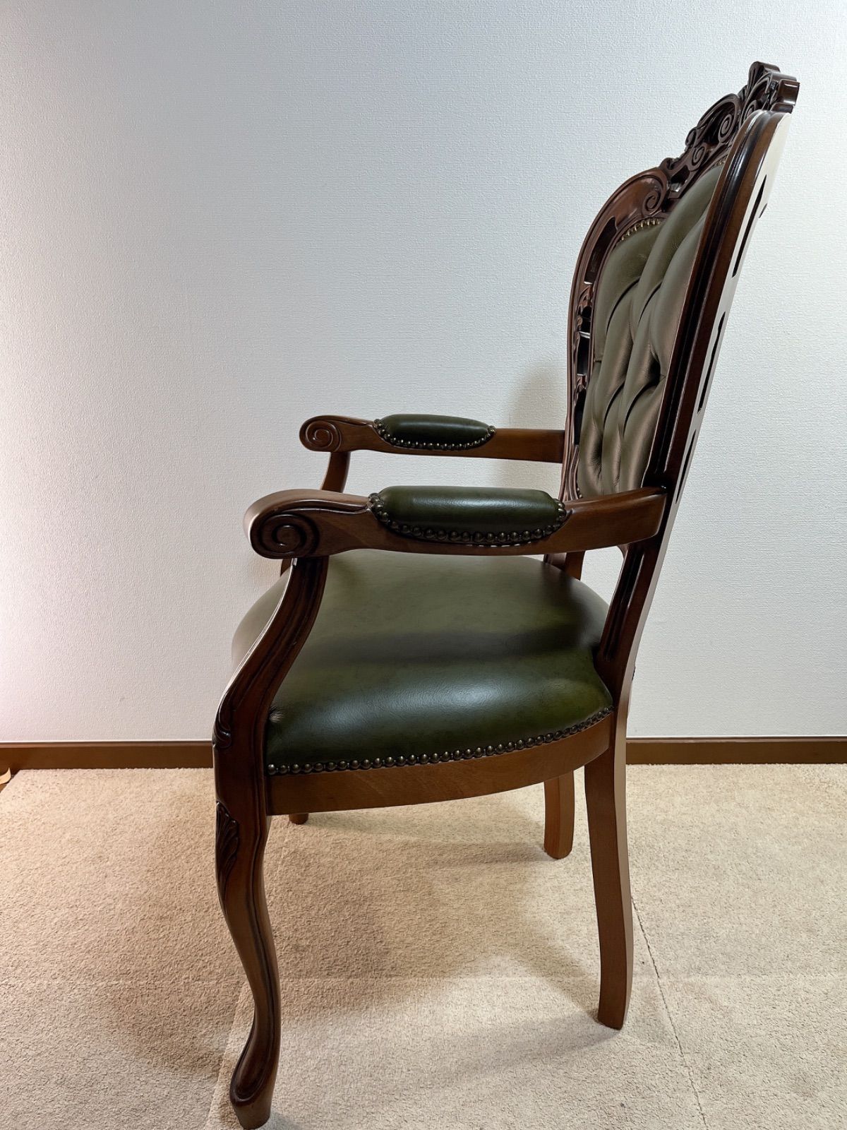 ダイニングチェアー イス いす イタリア製 イタリア家具 イタリアン 猫