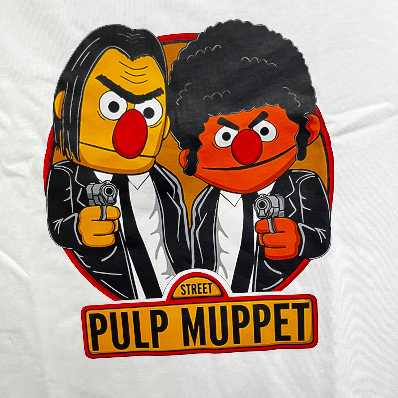 新品】セサミストリート Tシャツ パルプフィクション 映画 パロディ 