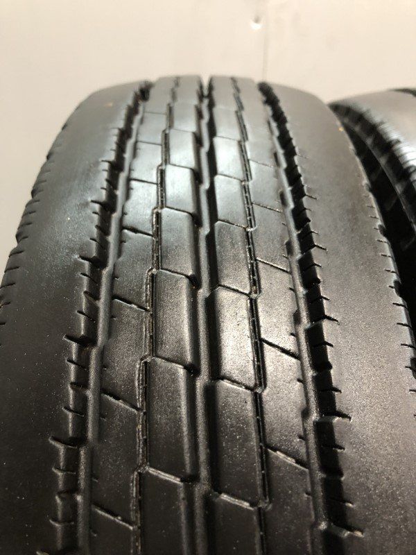 TY DELVEX M134 205/80R17.5 120/118J LT 17.5インチ ライトトラック用