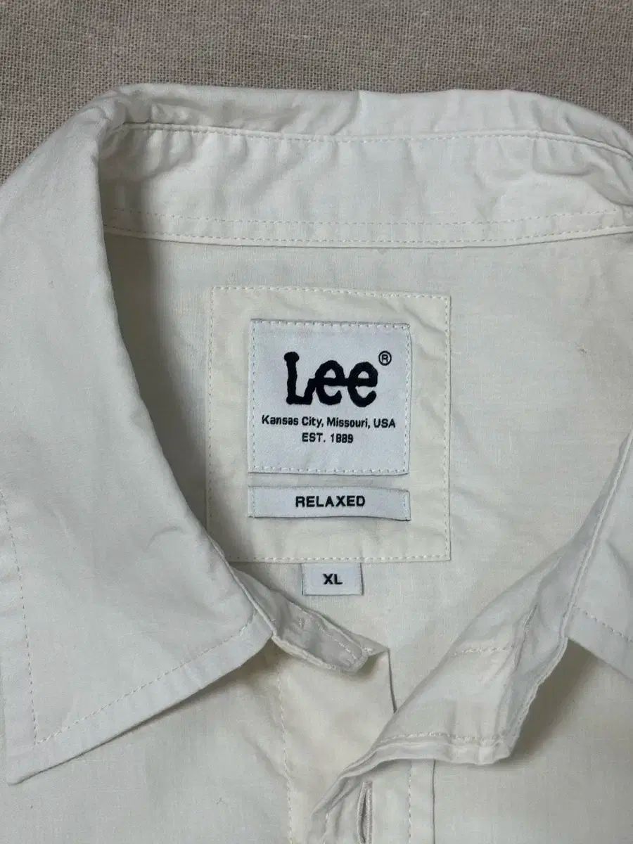 Lee LEE