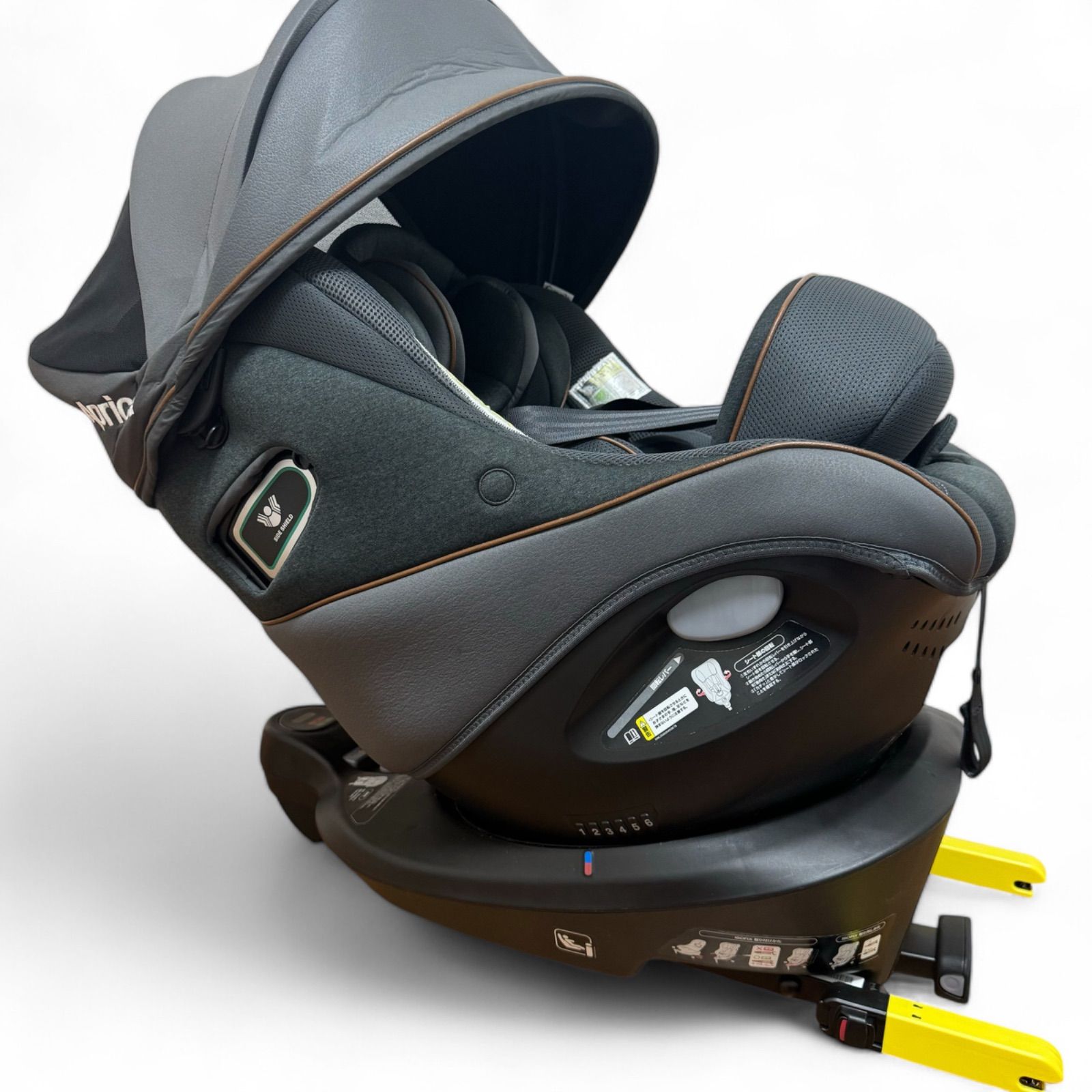 クルリラ ビッテ プロテクト Aprica チャイルドシート 極美品