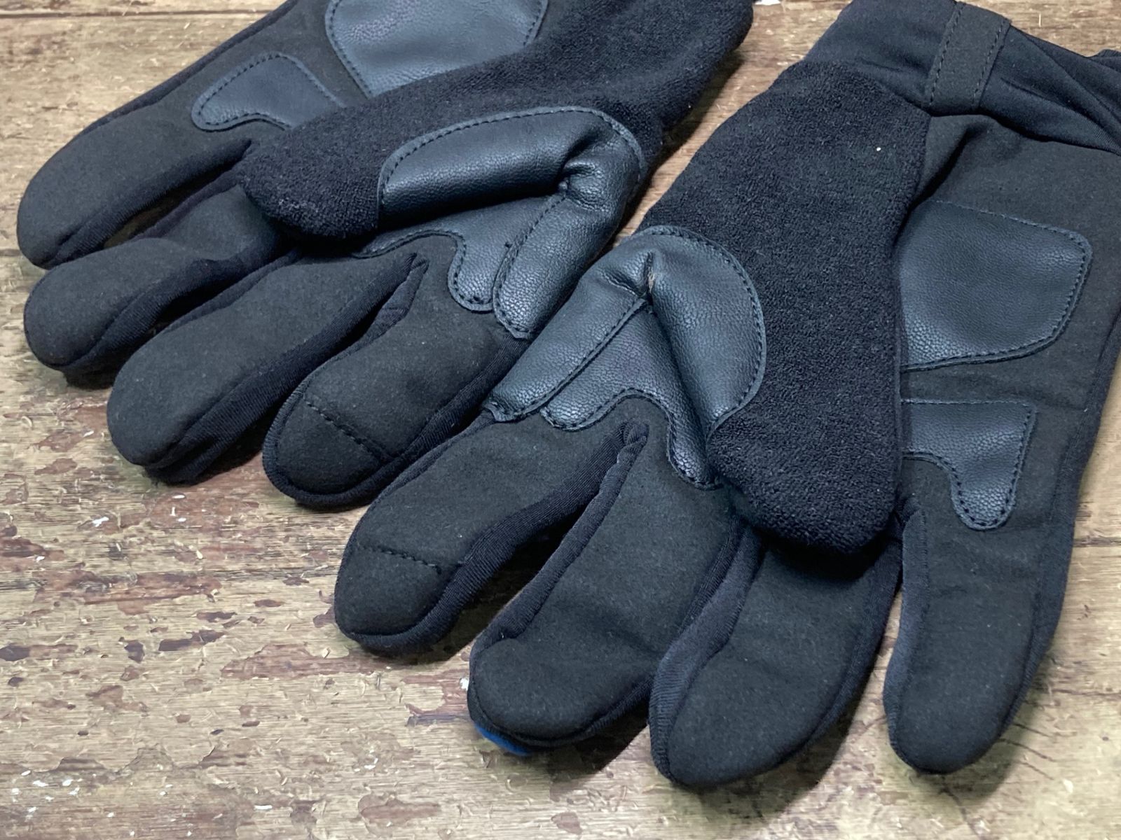IO579 カフェドシクリステ CAFE DU CYCLISTE SPRING GLOVES 長指 IO579 カフェドシクリステ CAFE DU CYCLISTE SPRING GLOVES 長指