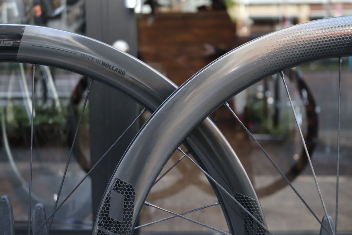 ファストフォワード FFWD RYOT 44 DISC カーボン ディスク