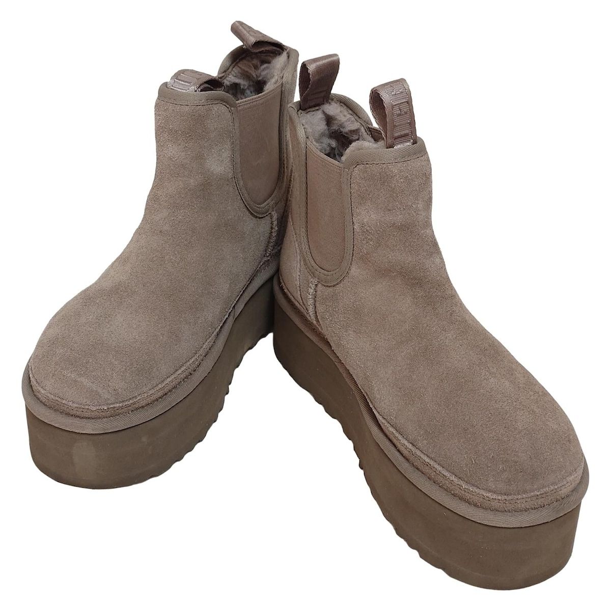 UGG アグ ショートブーツ 24 レディース ニューメル プラットフォーム チェルシー 1134526 グレー サイドゴア