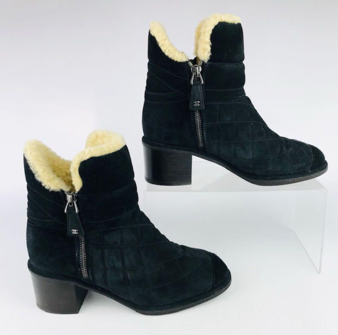 スエードレザー