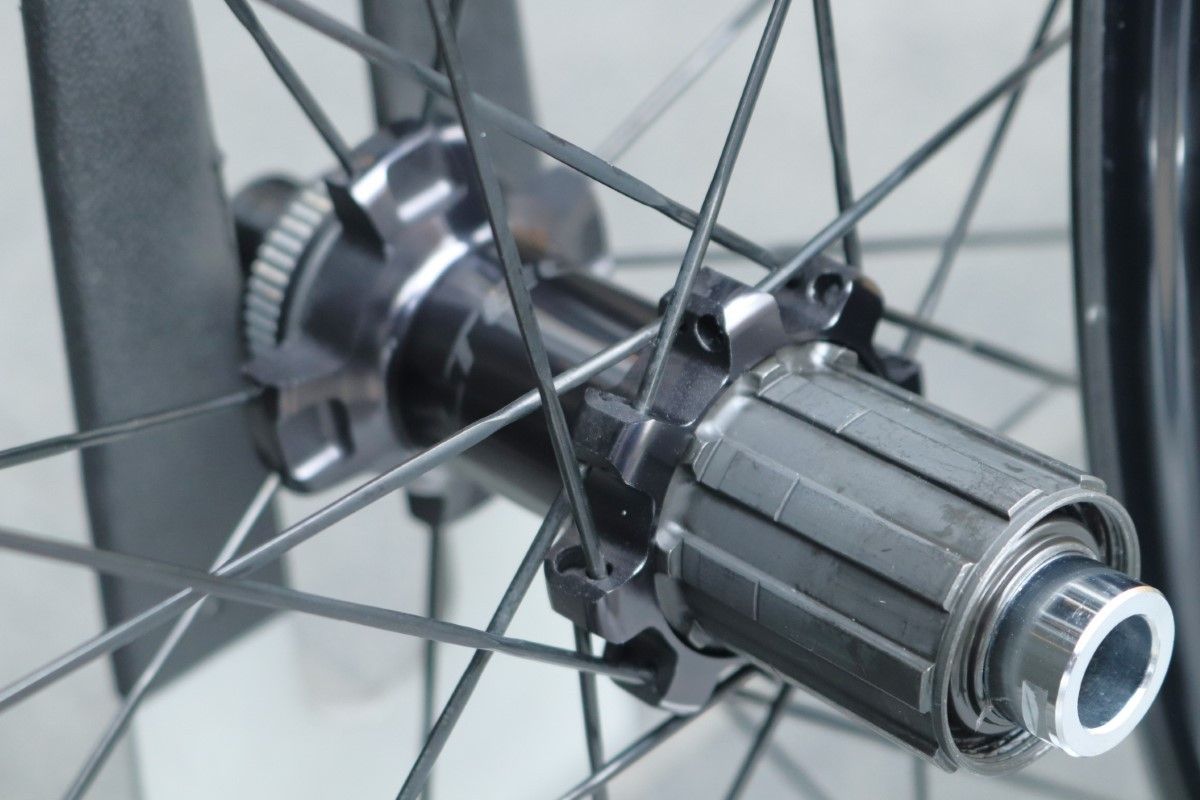 シマノ アルテグラ WH-R8170-C50-TL カーボンホイール前後セット