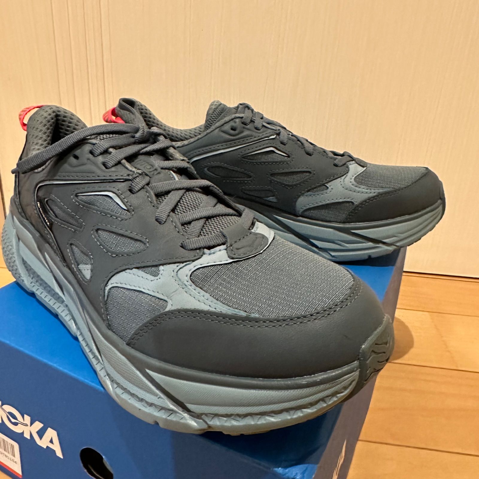 新品】ホカオネオネ U CLIFTON L GTX レザー 正規品 - メルカリ