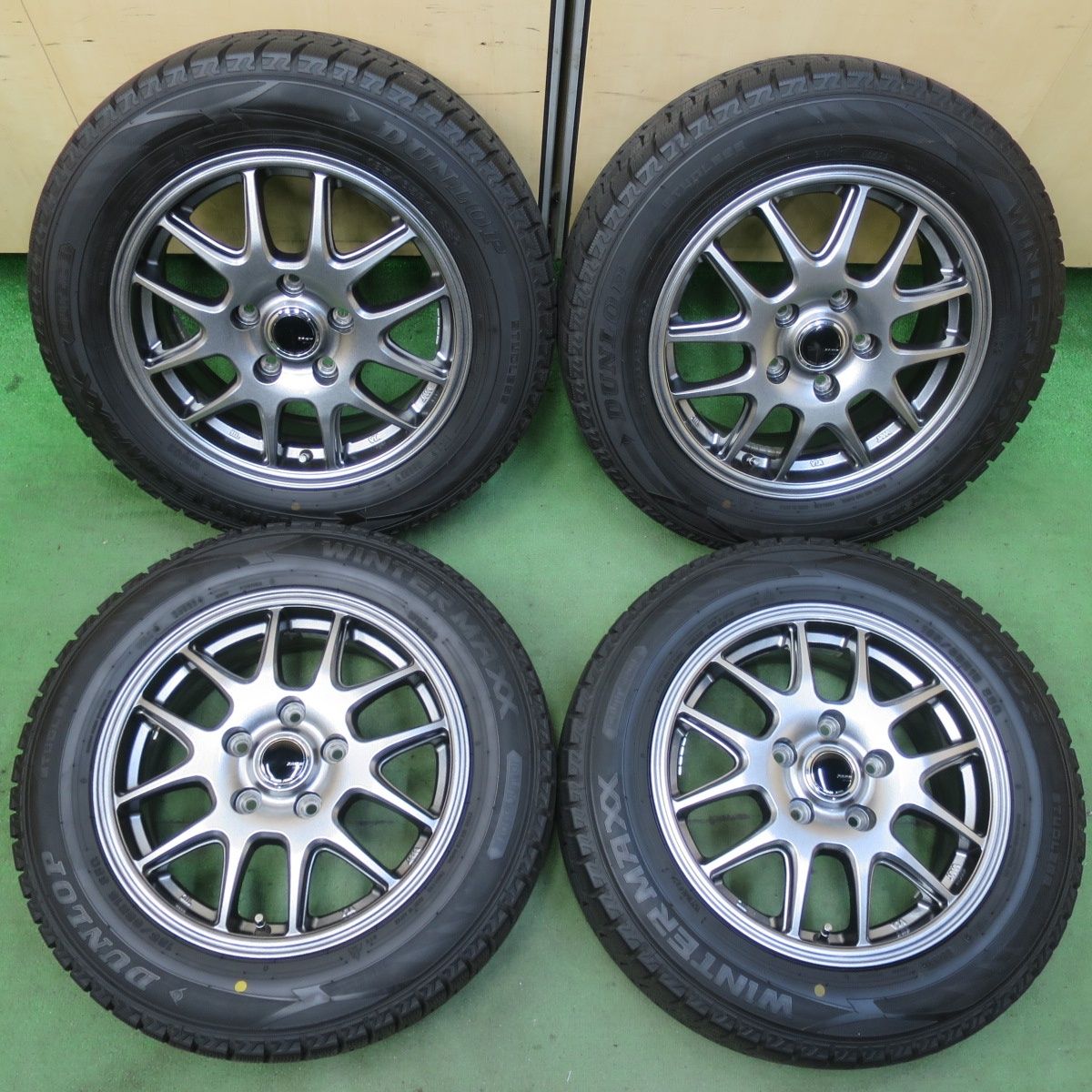 バリ溝 22年 キレイ 9.5分 スタッドレス 185 65R15 ダンロップ ウインターマックス WM02 ZACK JP-205 MONZA ザック 15インチ PCD114.3 5H 5093012イス