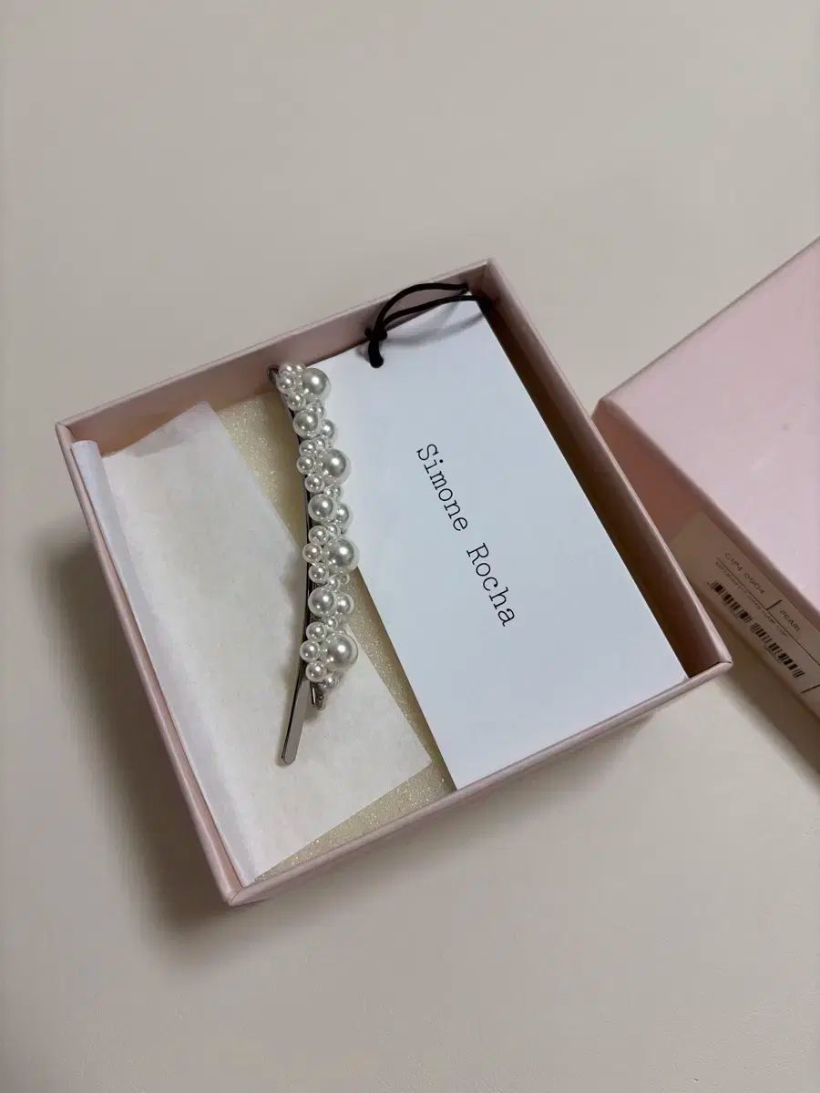  シモーネ ロシャ パール ヘアクリップ その他 アクセサリー