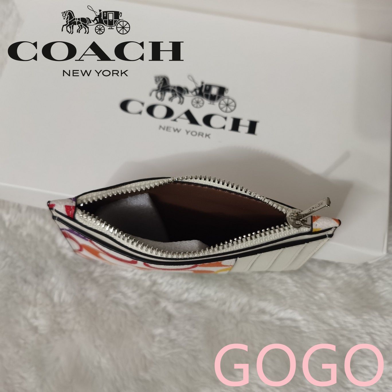 海外最新 COACH レインボー 小銭入れ財布シグネチャー コーチカードケース 小物