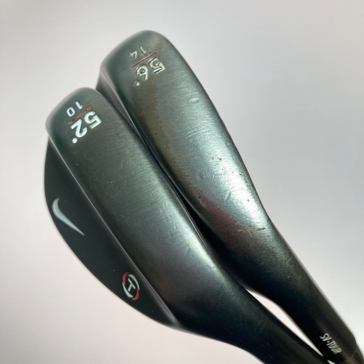 56°