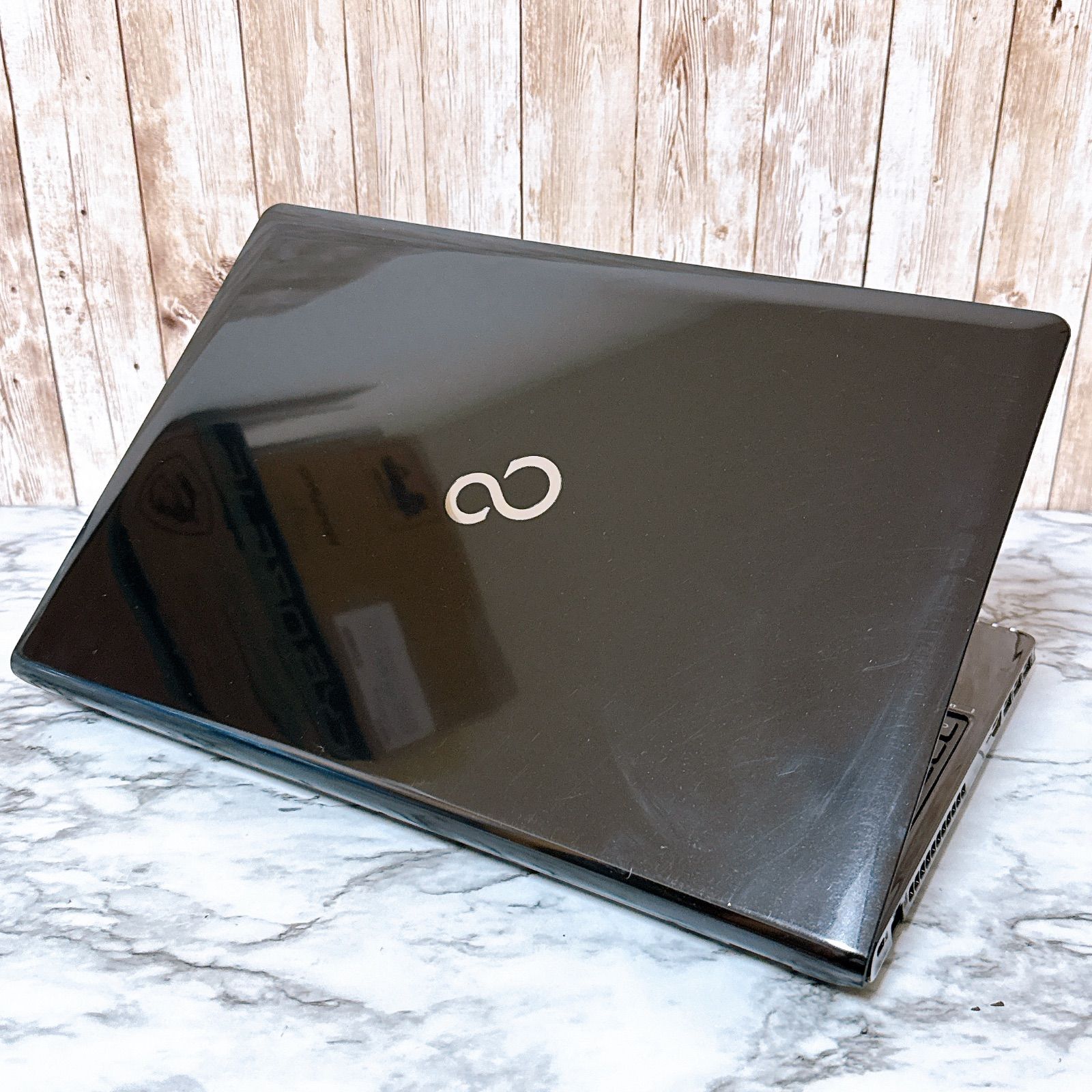 1台限定✨高性能i7＆メモリ8GB✨超大容量1TB✨すぐ使えるノート