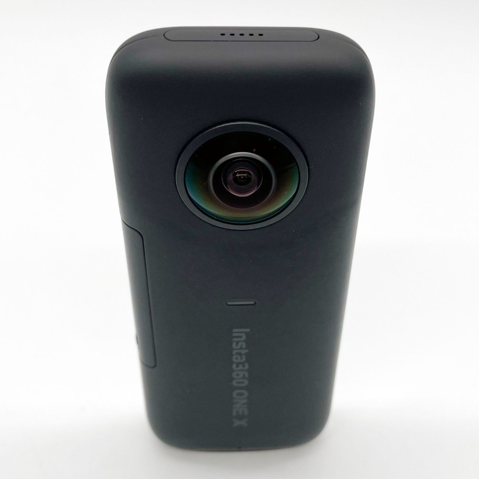 ほぼ新品状態 美品 Insta360 X3 無限の可能性を秘めた360度 ほぼ新品状態 美品 Insta360 X3 無限の可能性を秘めた360度