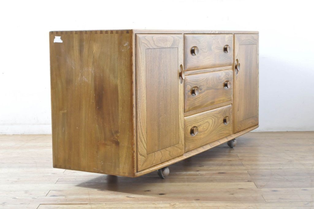 88384★レア ERCOL アーコール ウィンザー リビングボード 収納 88384☆レア ERCOL アーコール ウィンザー リビングボード 収納 ☆事前