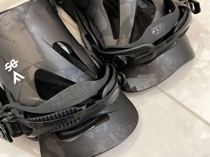 DS スノーボードバインディング