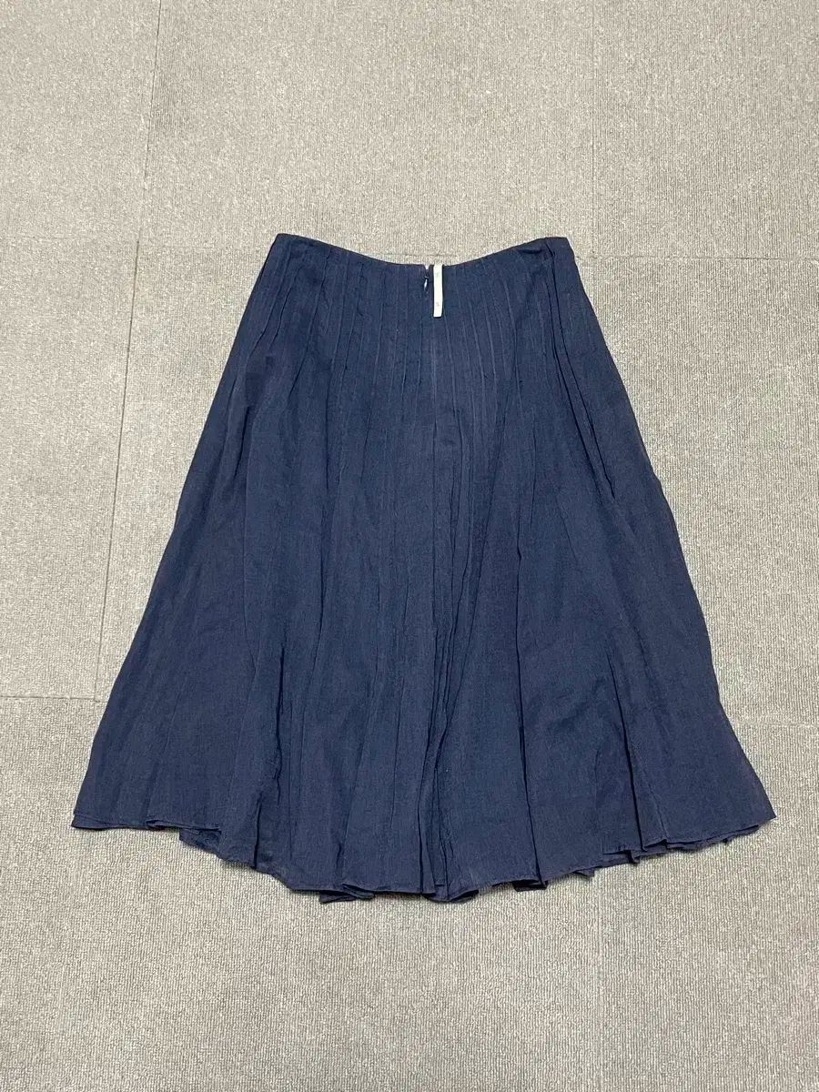 石屋 プリーツ ミディ スカート J02991