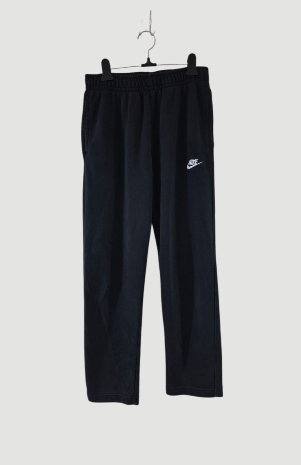 Nike トレーニングパンツ ブラック⭐︎レディース165/70a 27 28 NIKE(ナイキ) レディース トレーニングパンツ - メルカリ