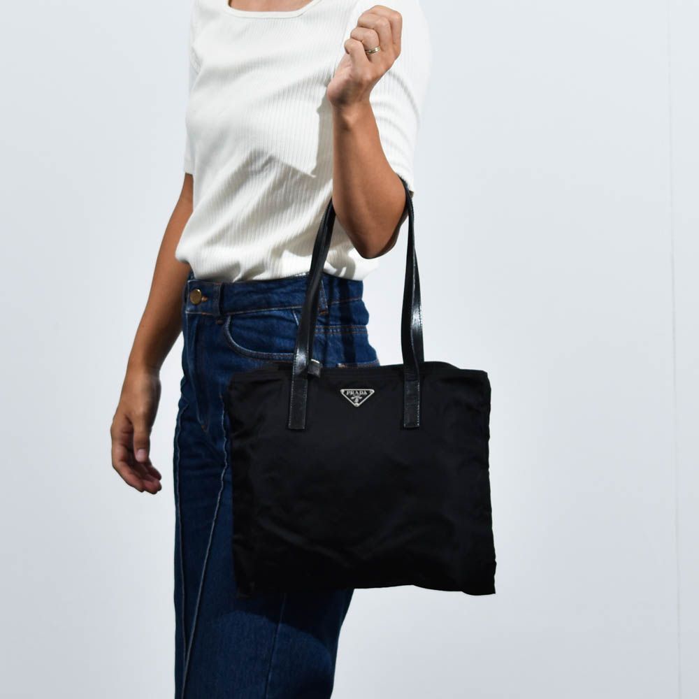 USED PRADA トートバッグ ナイロン ブラック 三角ロゴ ショップ 48794