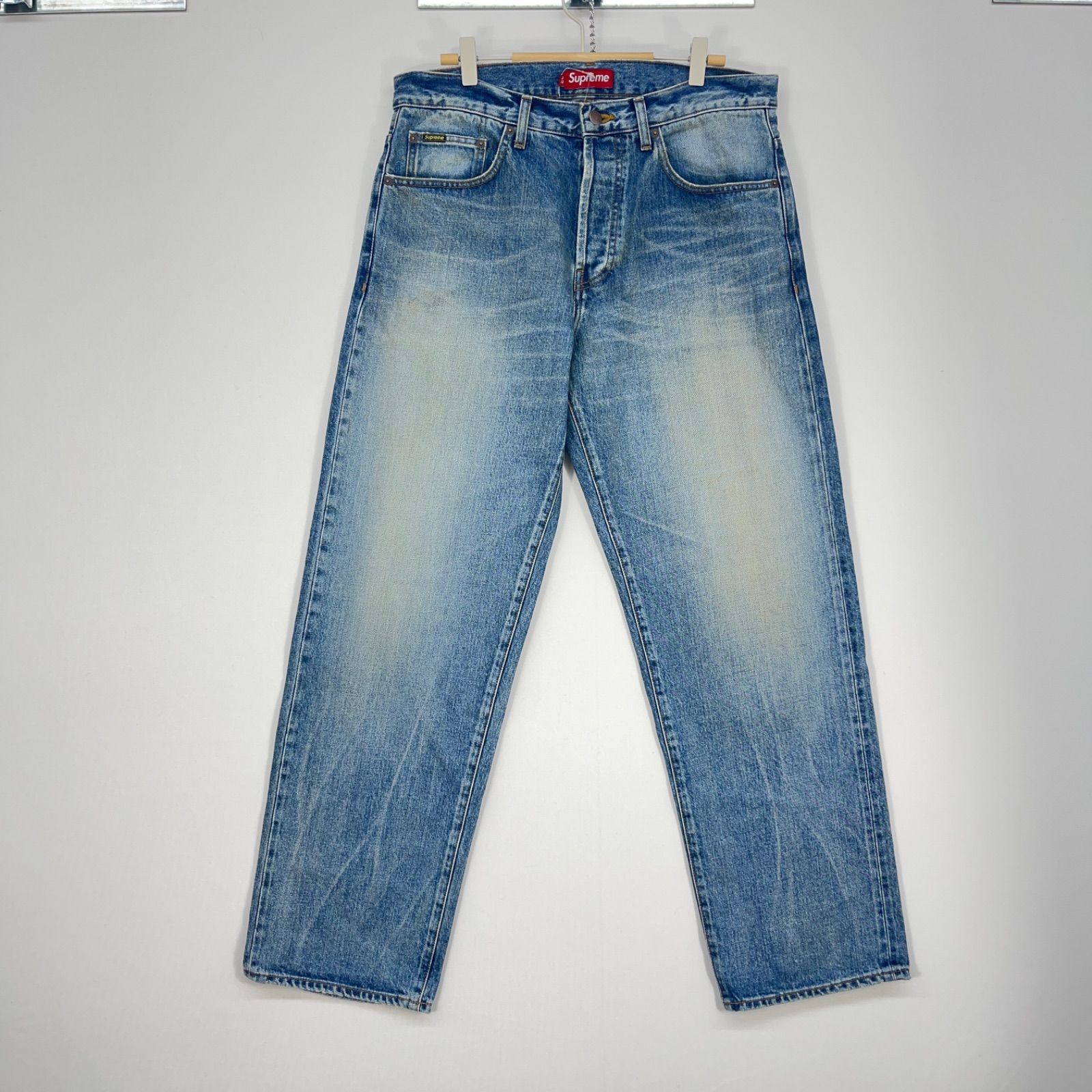 Supreme Distressed Loose Fit Selvedge Jean ディストレス