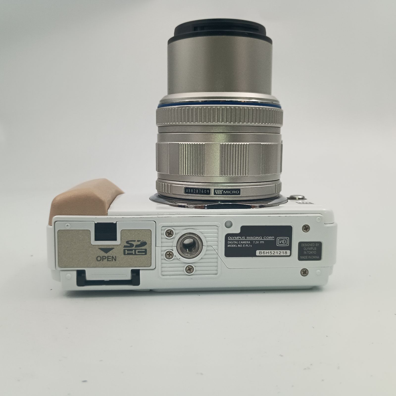 Olympus PEN E-P1 カメラセット（レンズ・バッテリー・充電器付き） オリンパス ミラーレス OLYMPUS PEN E-P1 レンズキット シルバー