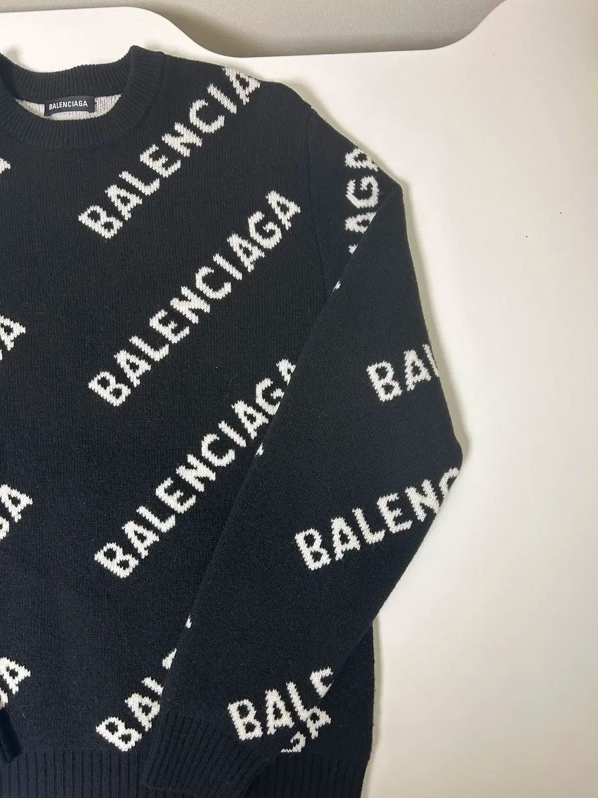 BALENCIAGA バレンシアガ マルチロゴ 黒 ニット セーター S