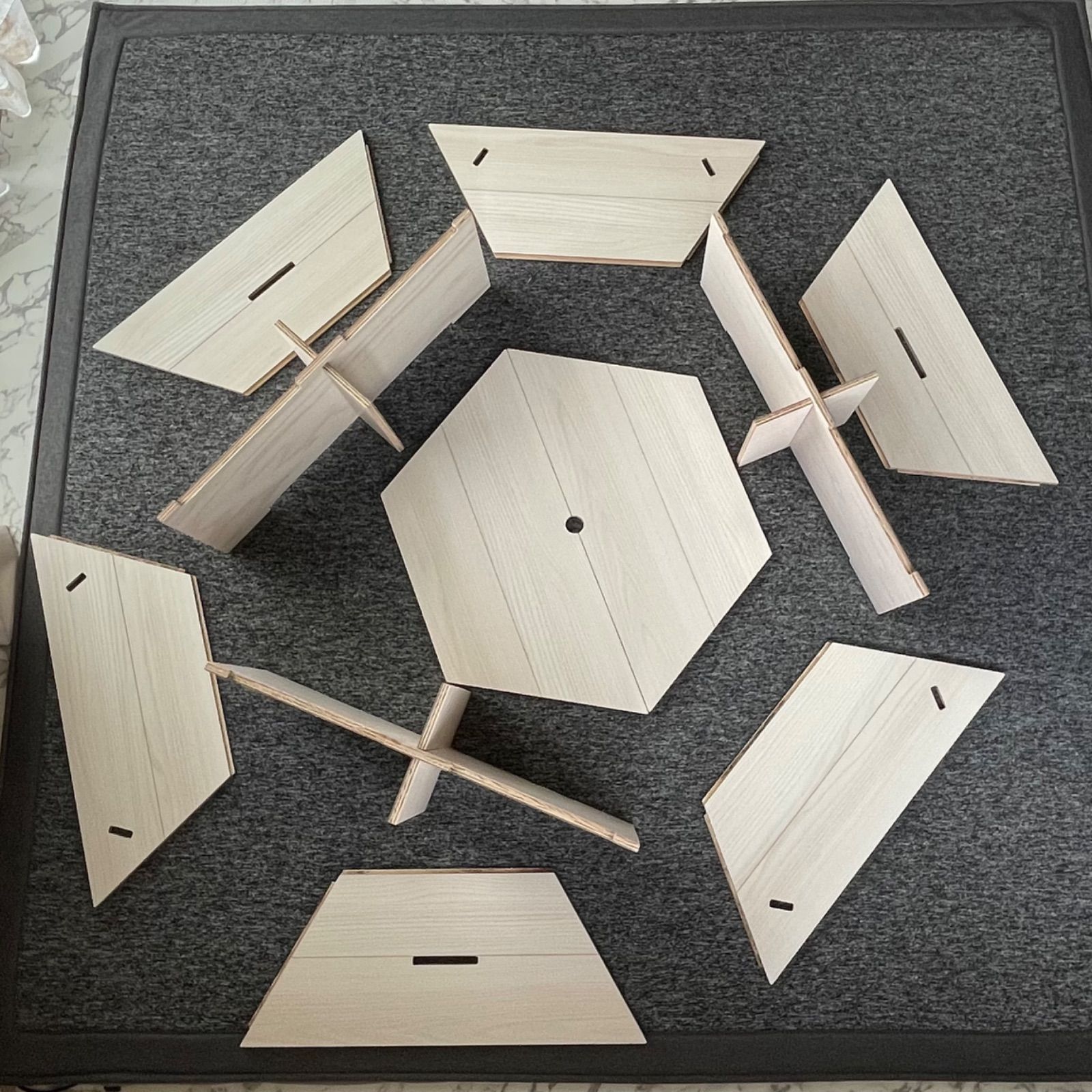 ベージュ|ヘキサゴンテーブル|ヘキサテーブル|キャンプテーブル|焚き火テーブル|