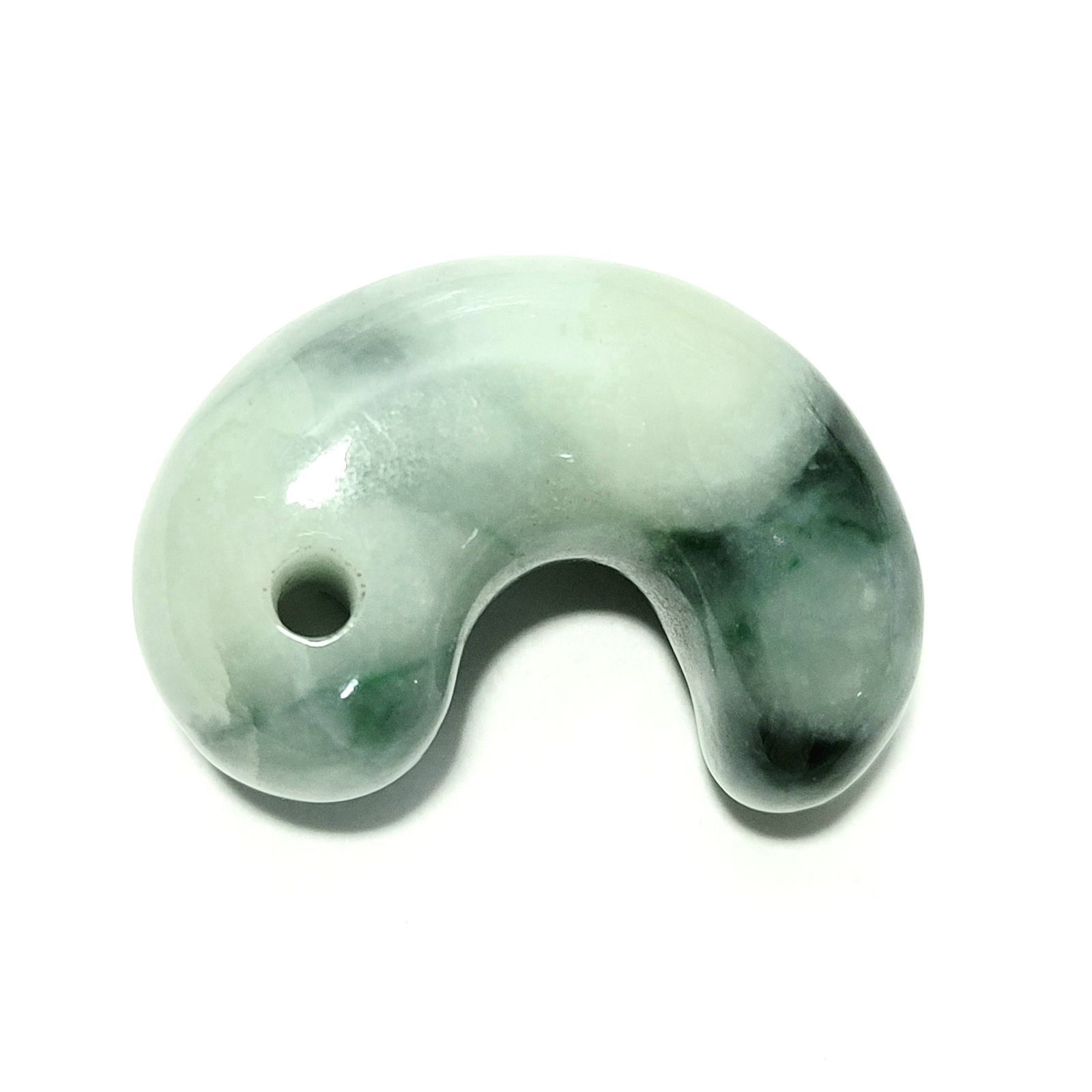 糸魚川翡翠:勾玉　MT0015 糸魚川産 翡翠 勾玉 15.4g｜天然石勾玉 通販のキラリ石