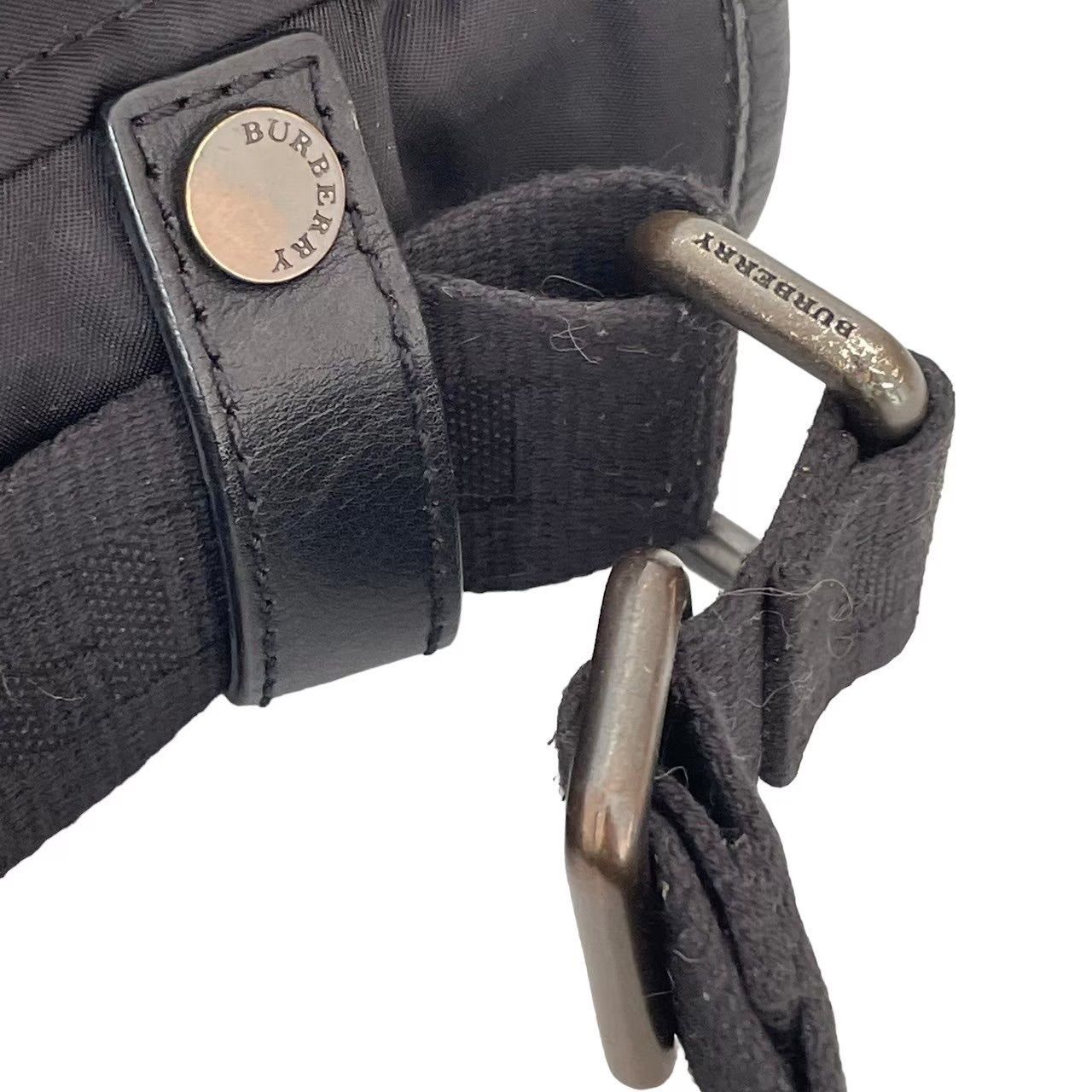 BURBERRY バーバリー ショルダーバッグ 黒 CNQINCHOQIN スクエア 磁石 