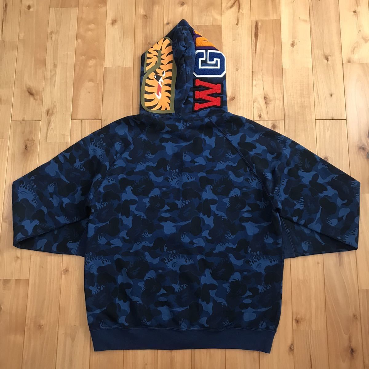 BAPE ムック限定 ファイヤーカモ シャークパーカー - Kametuku Shop ...