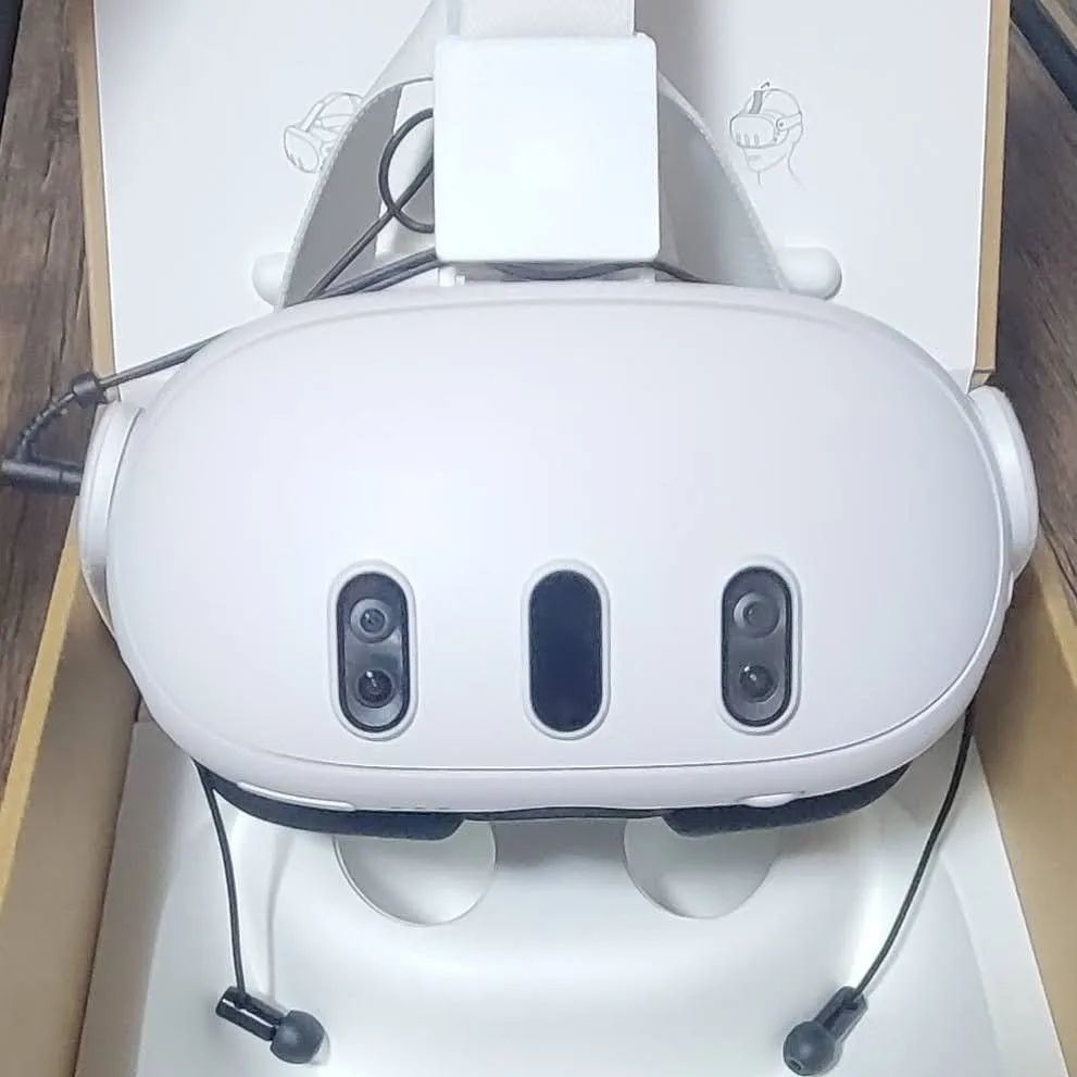 Quest3 & Quest2 用 イヤホン ケーブル ホルダー Wired S - メルカリ