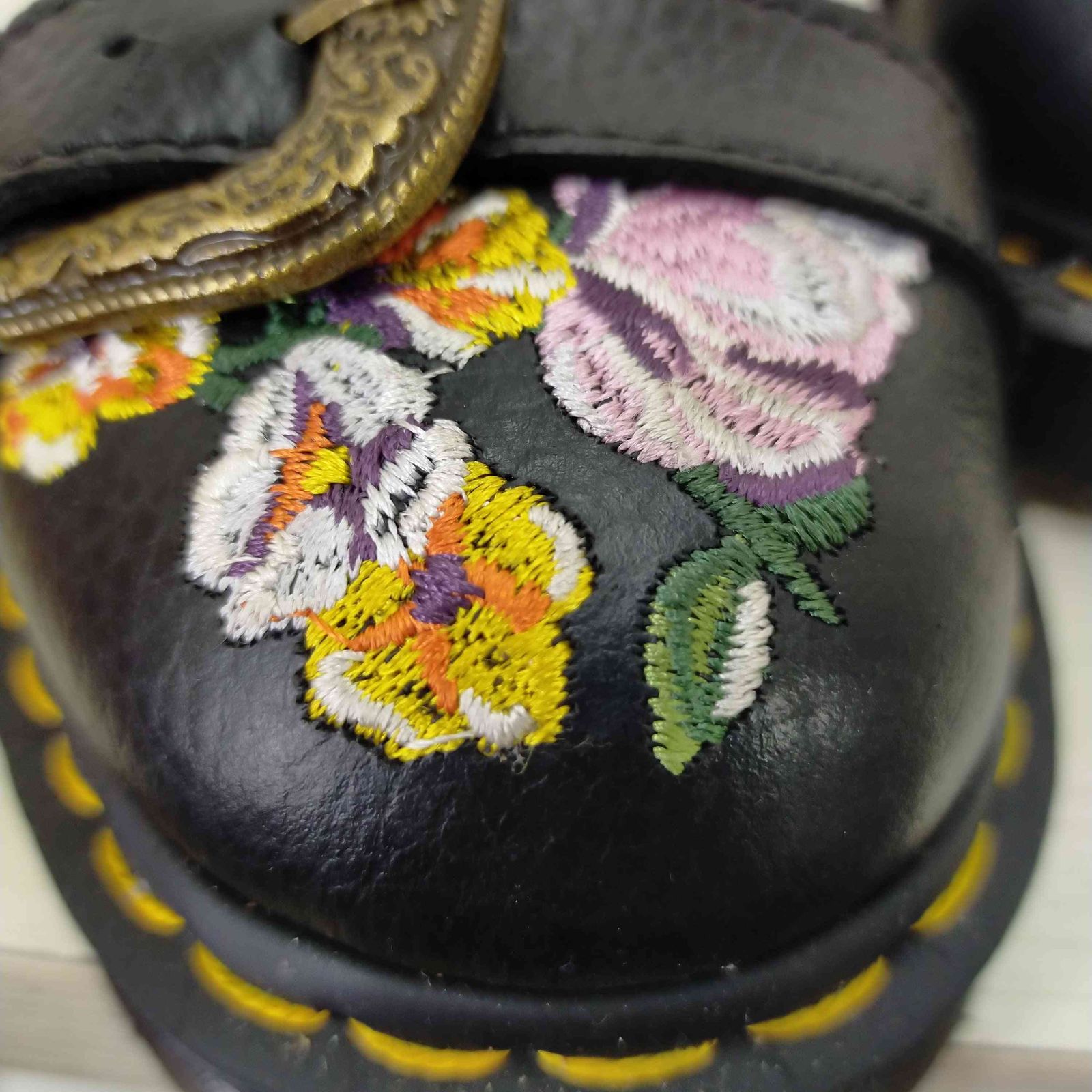 激レア 美品【ドクターマーチン】メリージェーン 23 花柄 刺繍 厚底