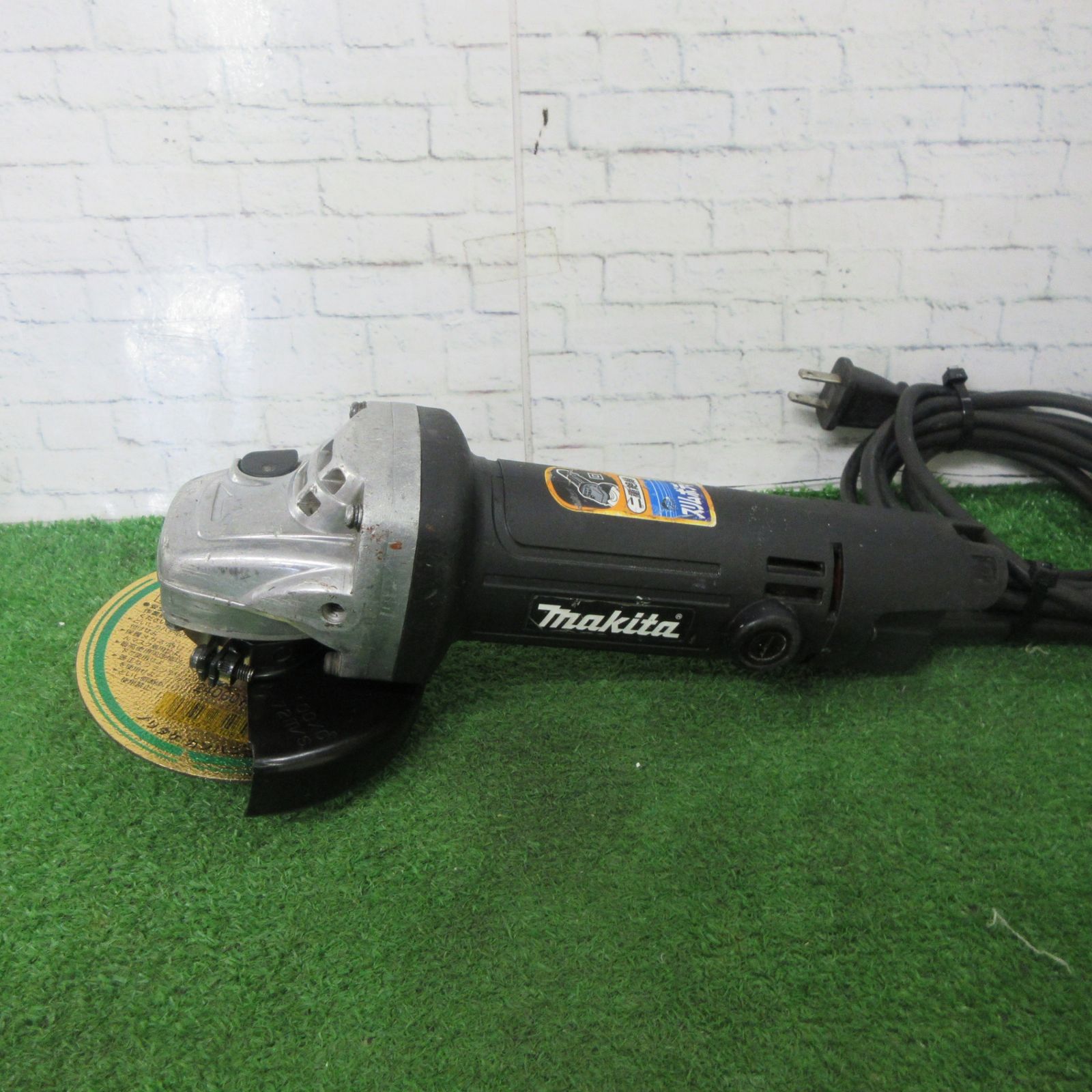 マキタ(makita) 100mmディスクグラインダ 9539B【町田店】