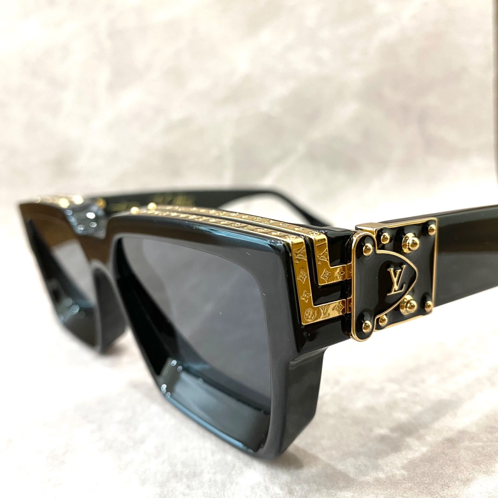 極美品】LOUIS VUITTON ルイヴィトン サングラス メンズ 1.1