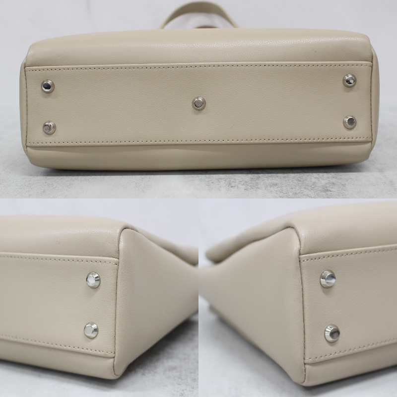 S812)agnes b. bモチーフハンドバッグ ベージュ NS08-01 - メルカリ