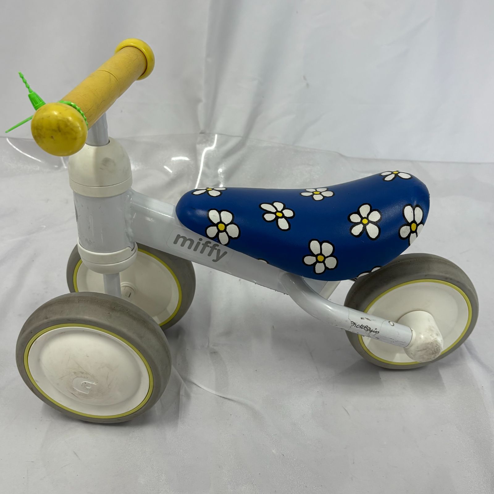 D bike mini ディーバイク ミニ プラス ミッフィー イエロー ブルー