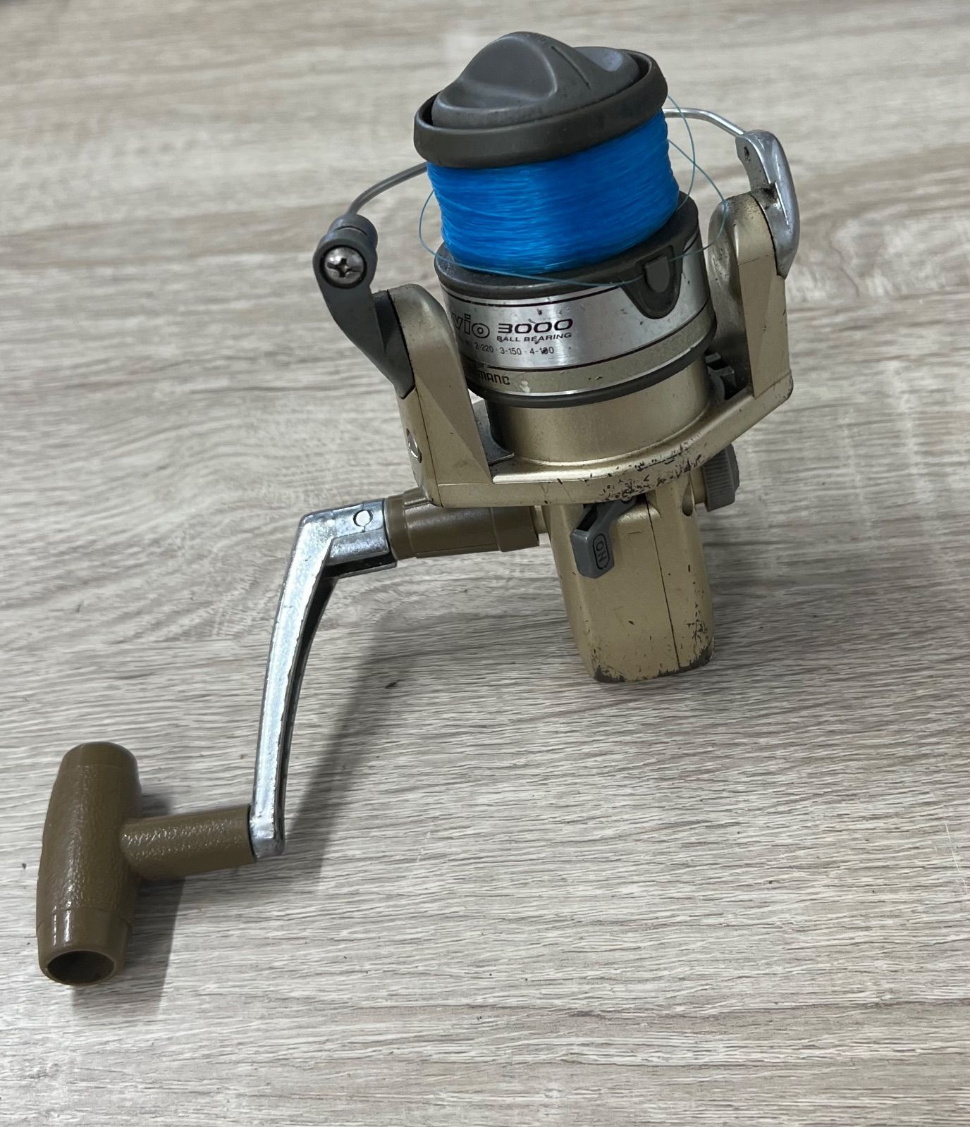 SHIMANO AIivio 3000