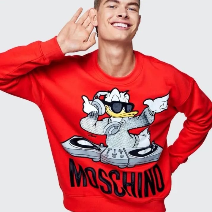 H&M モスキーノ コラボ ディズニー スウェット 赤 ドナルド 